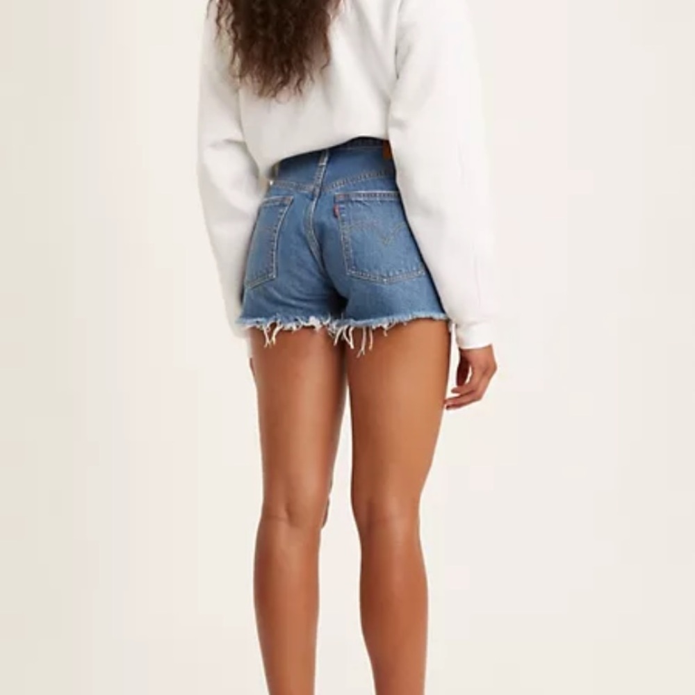 Levi’s 501 Denim Shorts - Picture 6 of 6